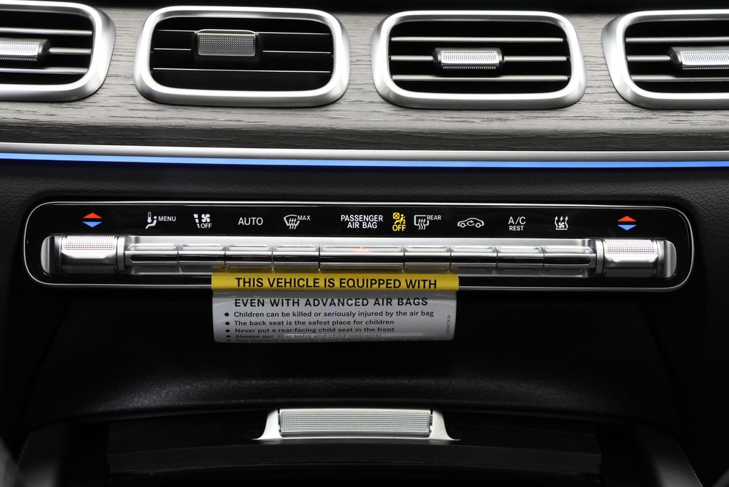 Thumbnail: 2026 Mercedes-Benz GLE - 27