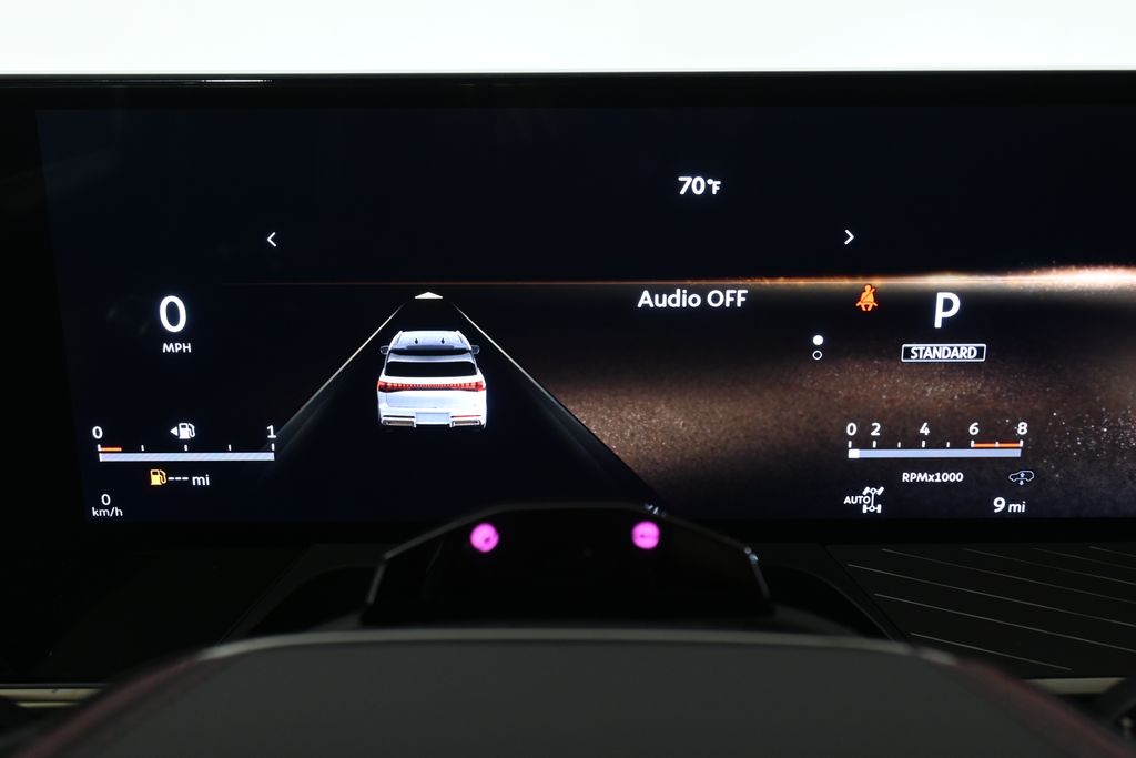 Thumbnail: 2026 INFINITI QX80 - 20