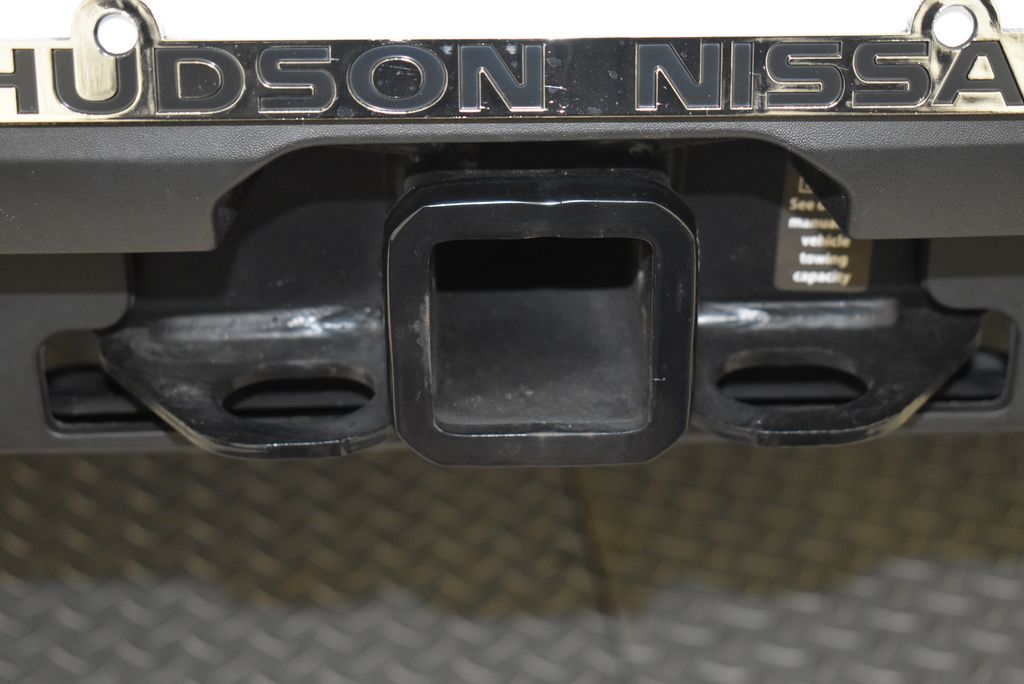Thumbnail: 2023 Nissan Pathfinder - 10