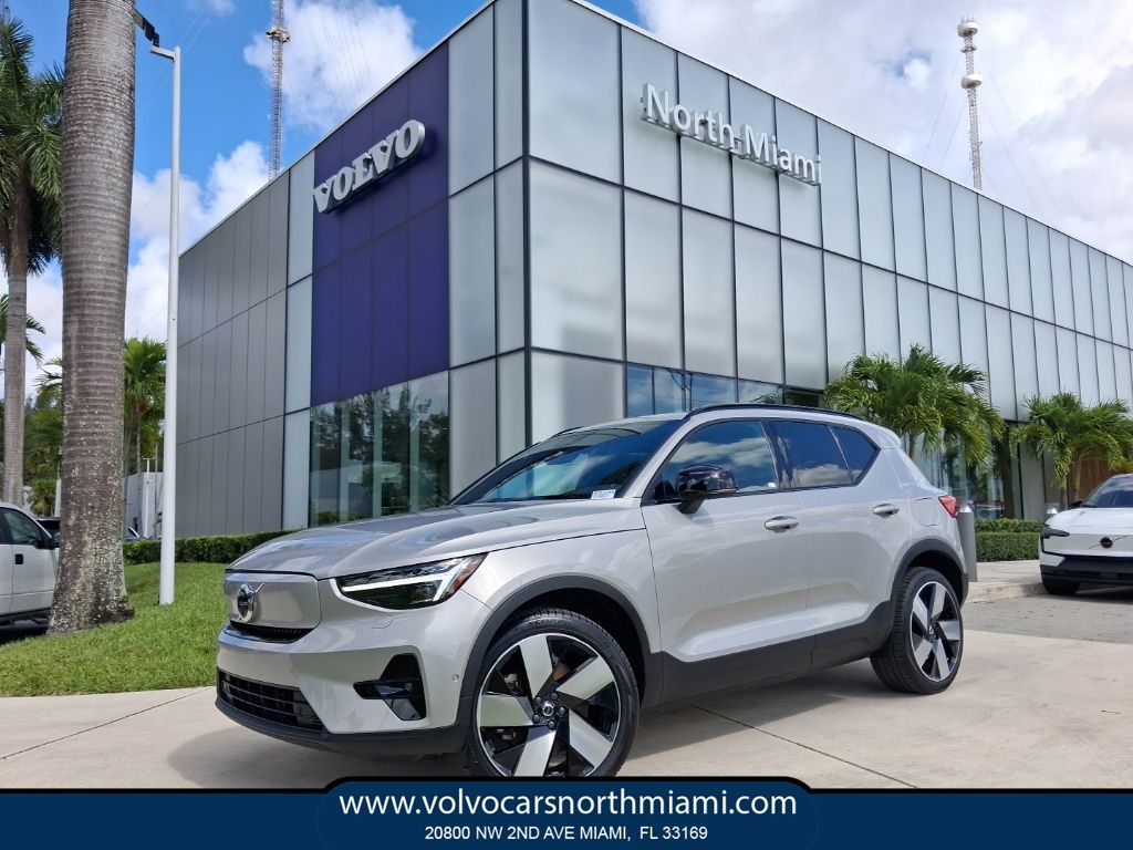 Silver Dawn Metallic 2023 Volvo XC40 Recharge Twin Ultimate eAWD SUV / Crossover All-Wheel Drive 1-Speed Automatic