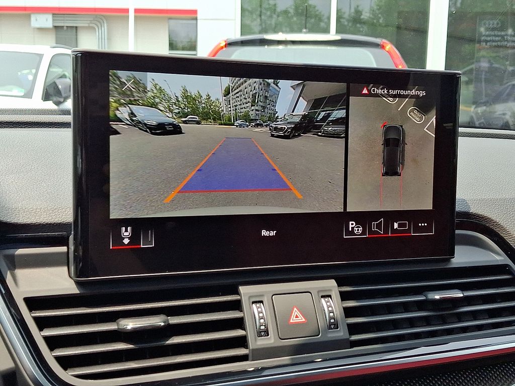 2022 Audi SQ5 Prestige 18