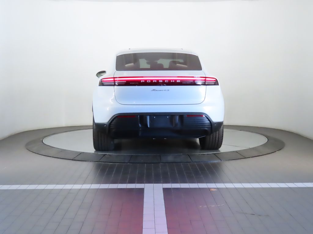 Thumbnail: 2025 Porsche Macan - 6