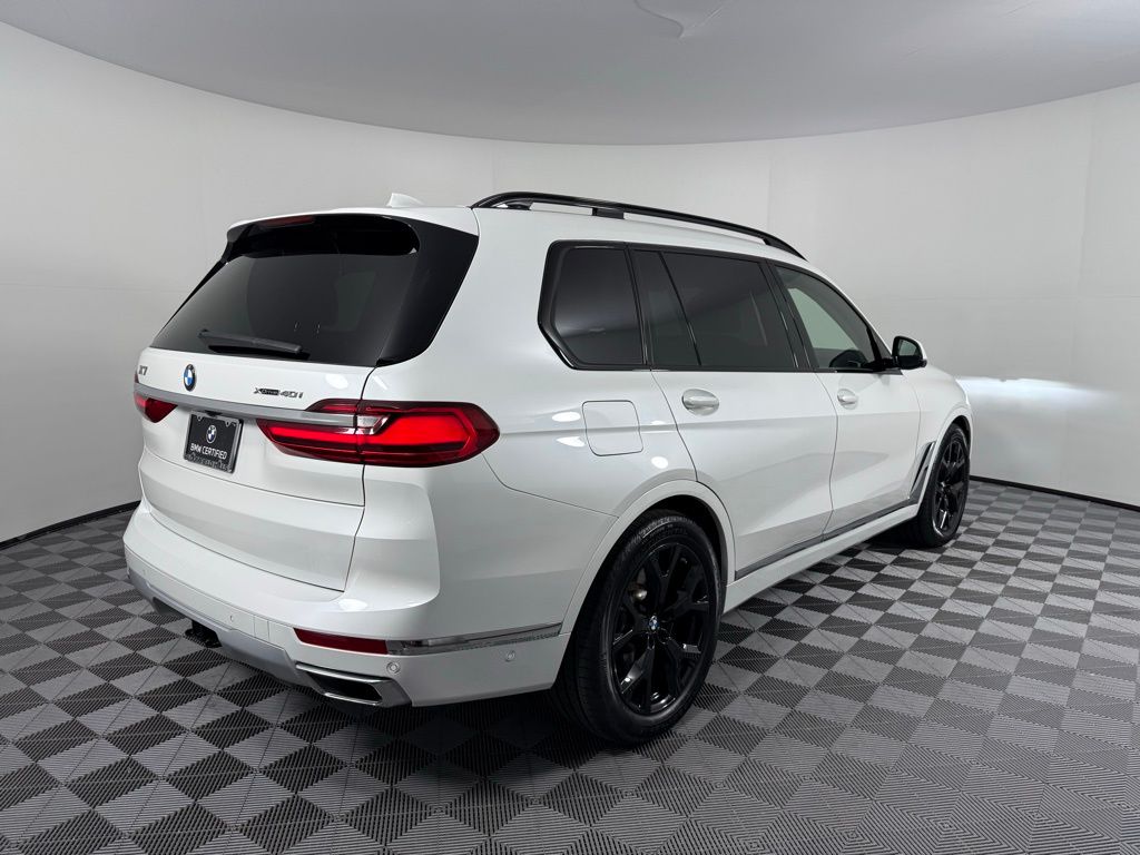 2022 BMW X7 xDrive40i 5