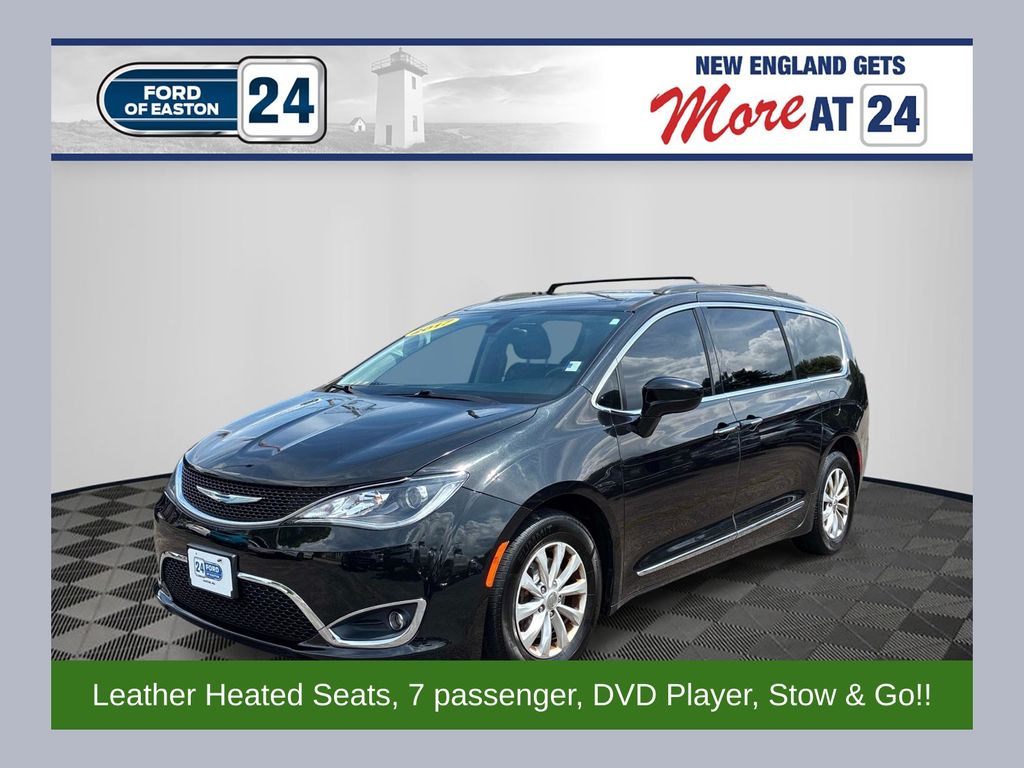 2017 Chrysler Pacifica Touring L FWD