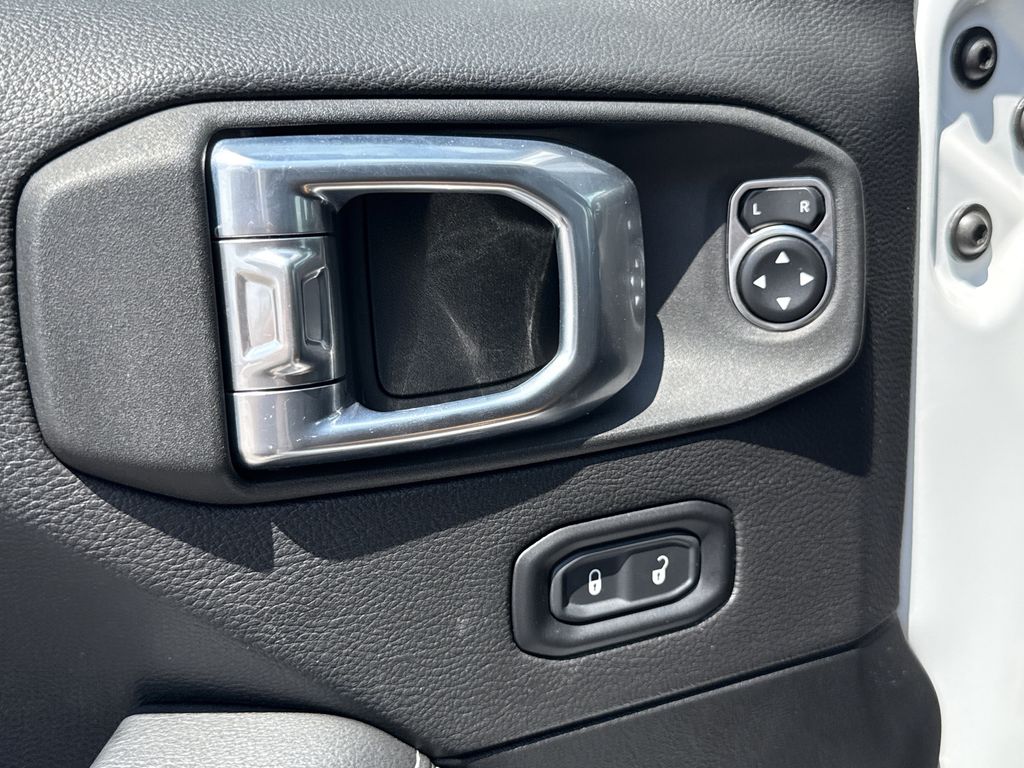 2021 Jeep Wrangler Unlimited Rubicon White at River Oaks CDJR