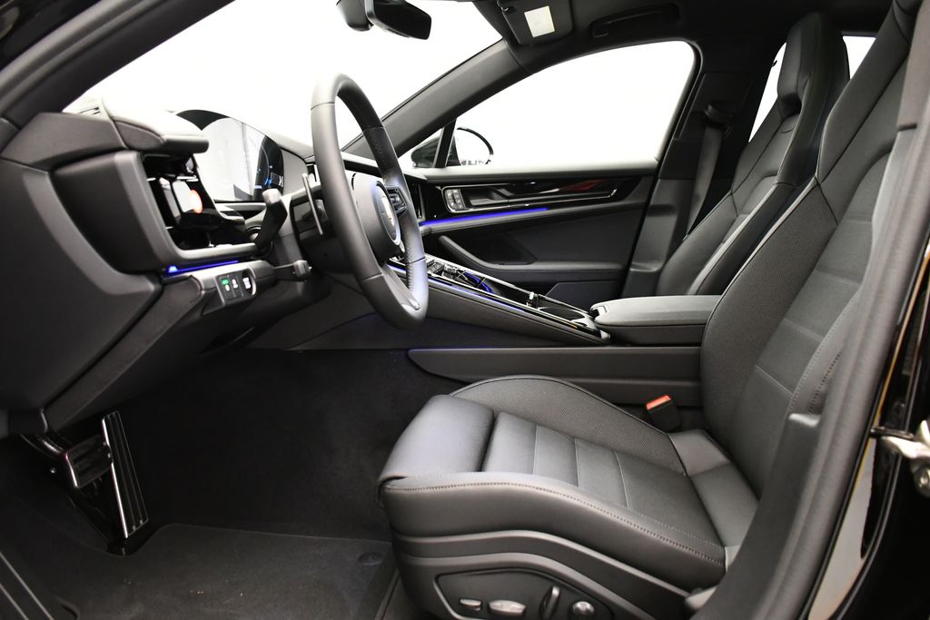 Thumbnail: 2026 Porsche Panamera - 5