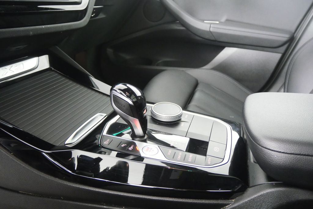 Thumbnail: 2023 BMW X3 - 21