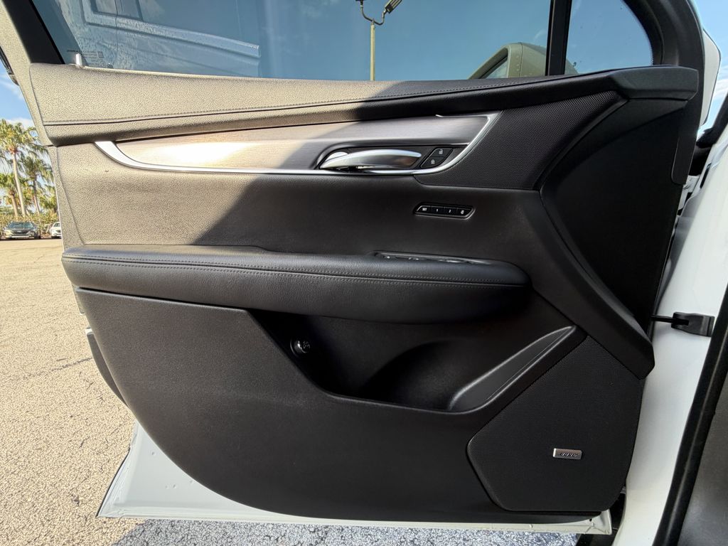 used 2019 Cadillac XT5 car, priced at $15,491