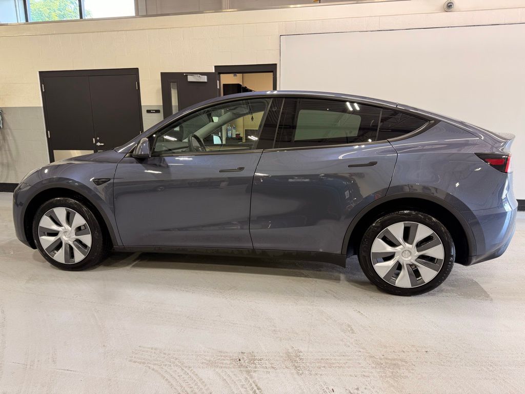 2023 Tesla Model Y Long Range 2