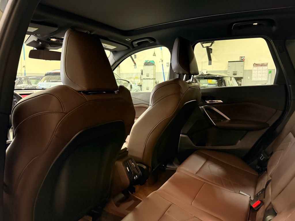 Thumbnail: 2025 BMW X1 - 20