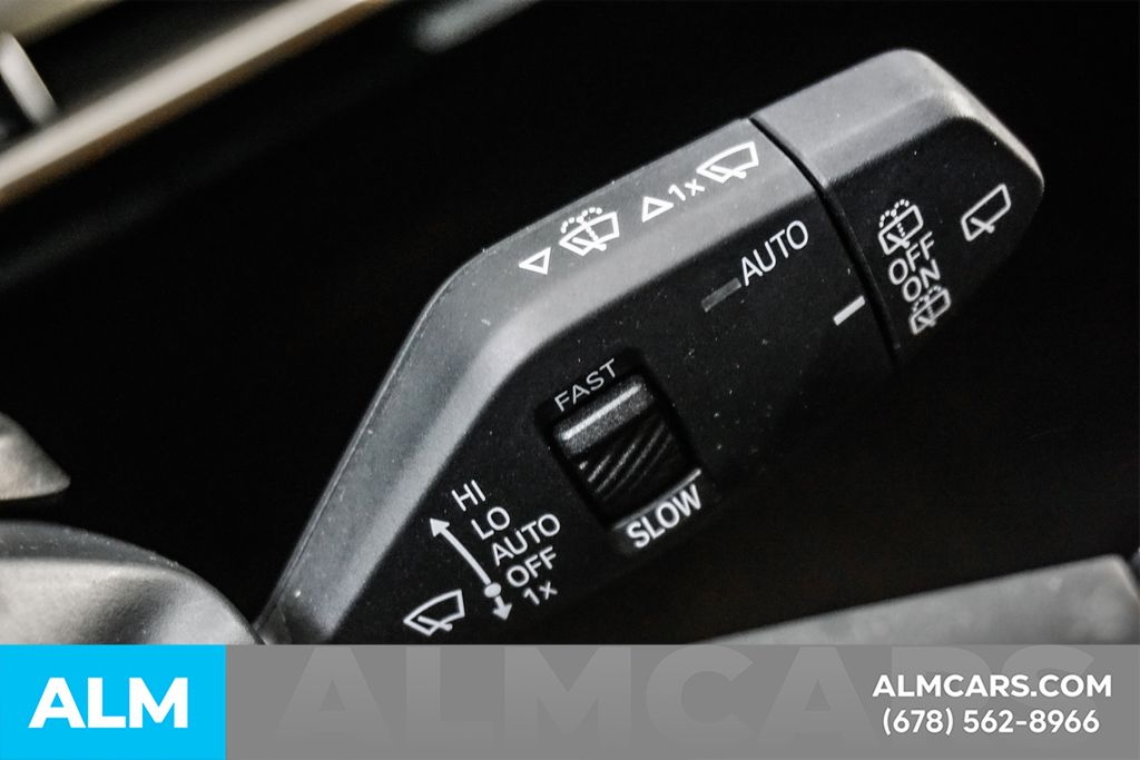 Used 2023 Black BMW M60 image 29