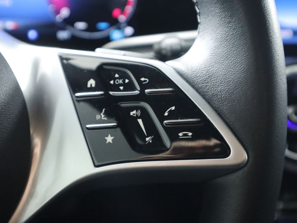 Thumbnail: 2025 Mercedes-Benz GLB - 12