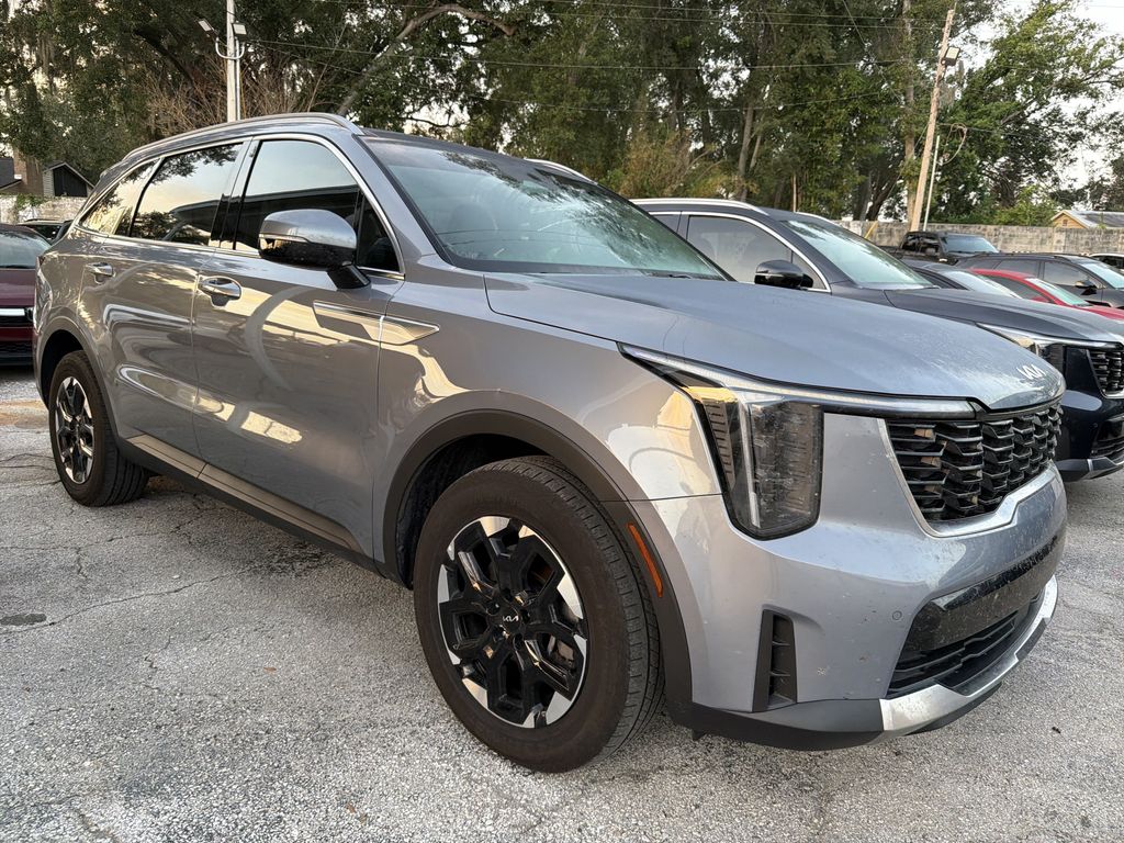 Everlasting Silver 2025 Kia Sorento SUV / Crossover Front-Wheel Drive 8-Speed Automatic