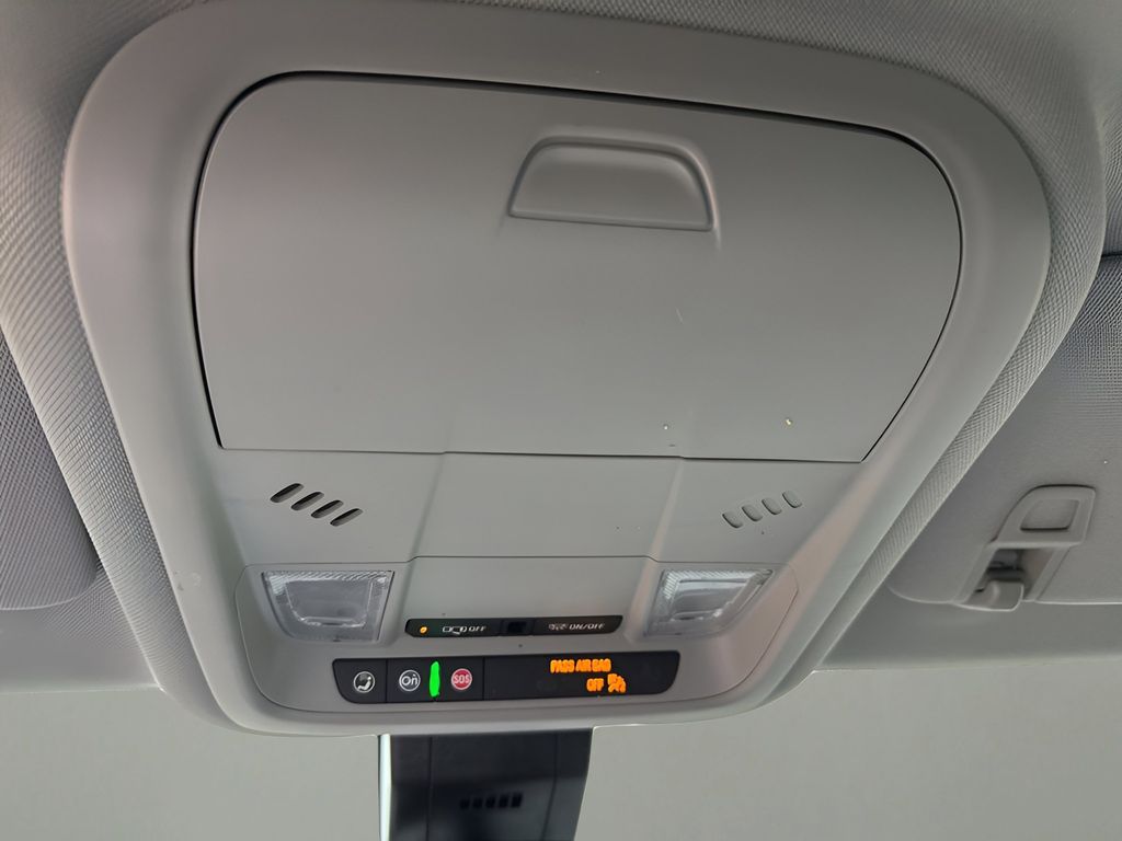 2024 GMC Terrain SLE photo