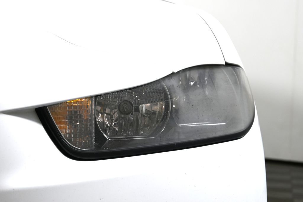 Thumbnail: 2018 Jaguar XE - 11