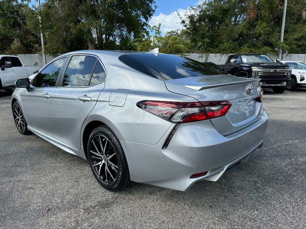 2023 Toyota Camry SE 5