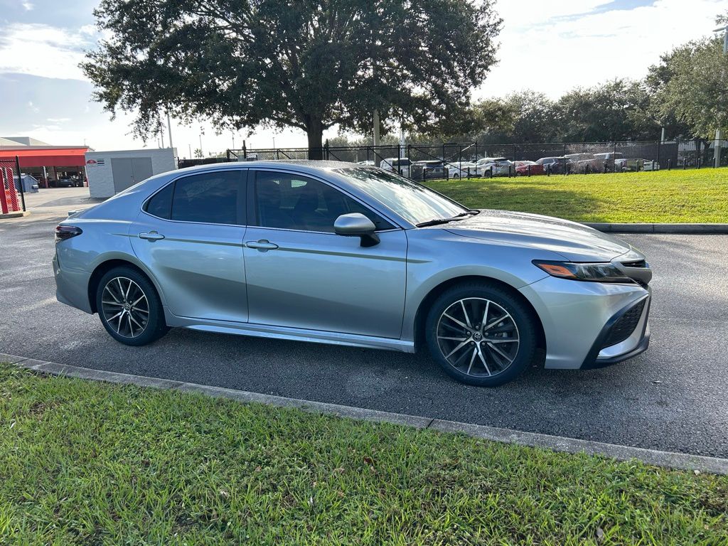 Thumbnail: 2021 Toyota Camry - 7