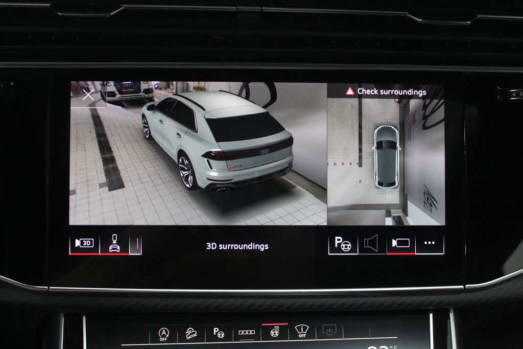 Thumbnail: 2026 Audi RS Q8 - 31