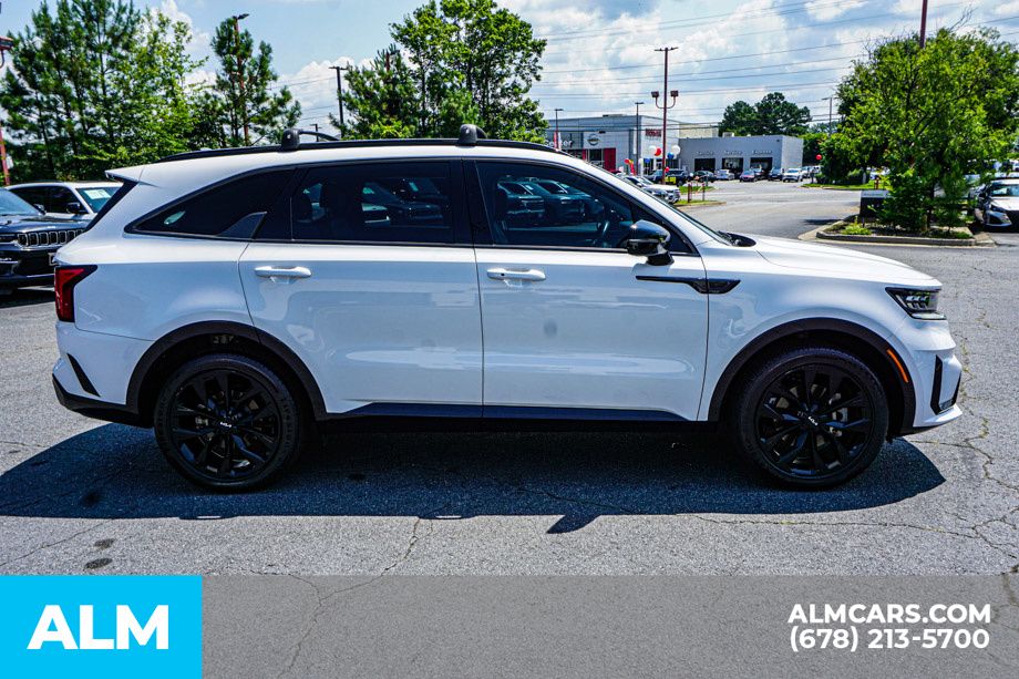 Used 2022 White Kia SX image 9