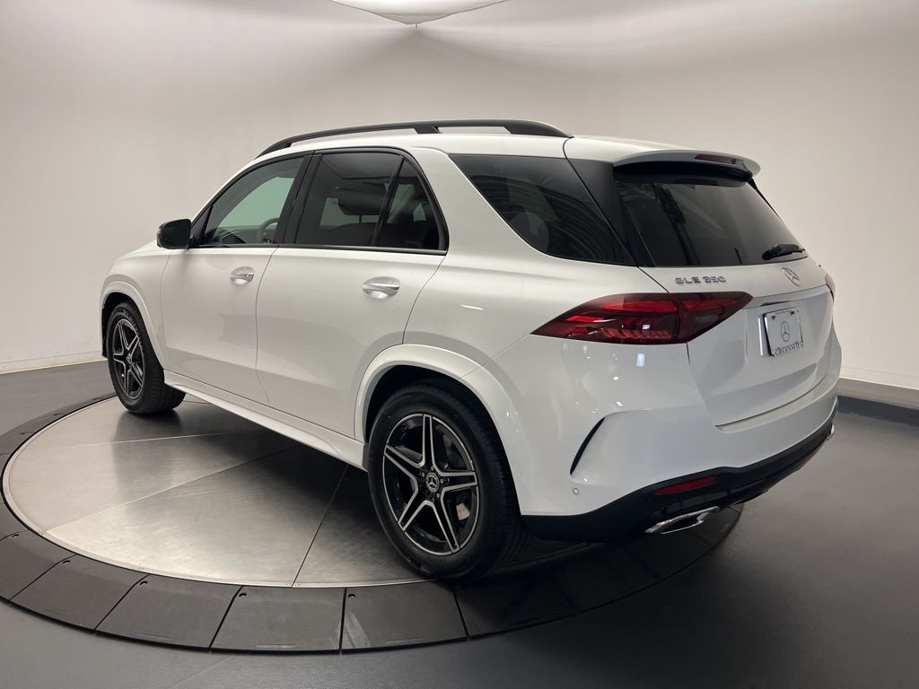 Thumbnail: 2026 Mercedes-Benz GLE - 5