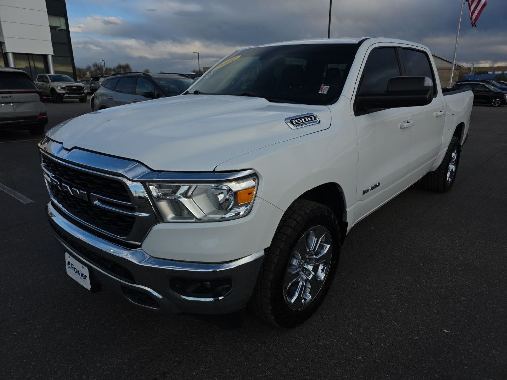 Bright White Clearcoat 2022 RAM 1500 Big Horn Crew Cab 4WD Pickup Truck Four-Wheel Drive 8-Speed Automatic