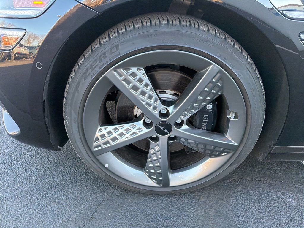 Thumbnail: 2025 Genesis G80 - 10