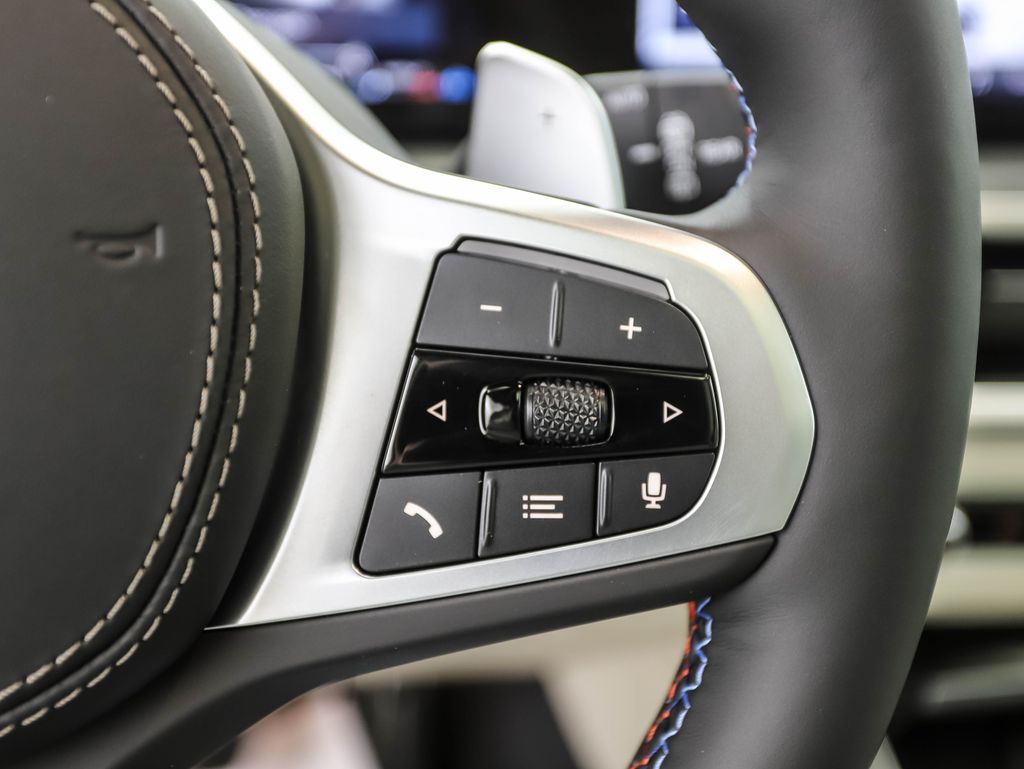 Thumbnail: 2026 BMW X5 - 14