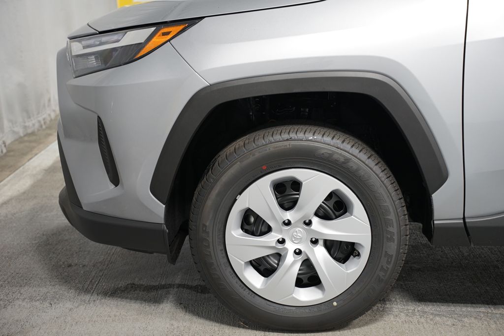 Thumbnail: 2025 Toyota RAV4 - 5