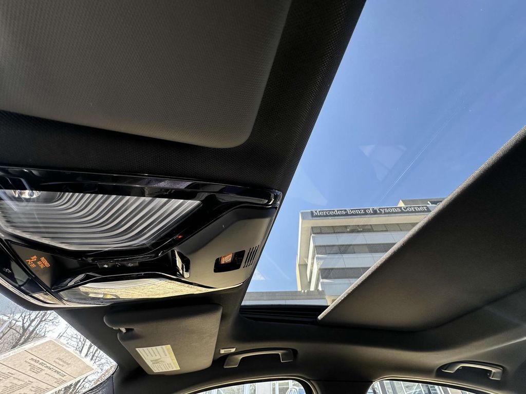 2022 BMW 3 Series 330i xDrive 11