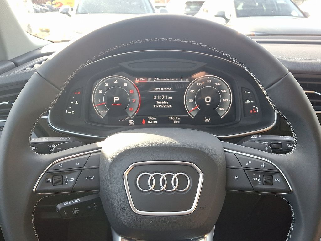 2025 Audi Q7  9