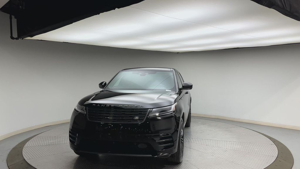 Thumbnail: 2026 Land Rover Range Rover Velar - 7