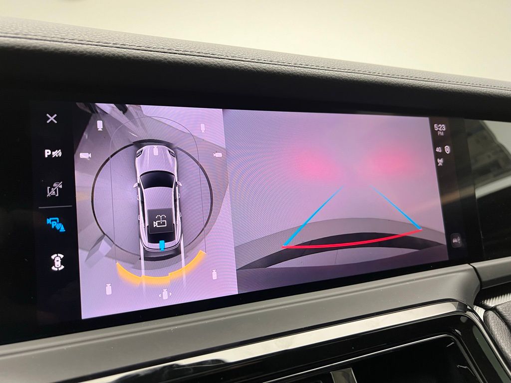 Thumbnail: 2025 Porsche Panamera - 15
