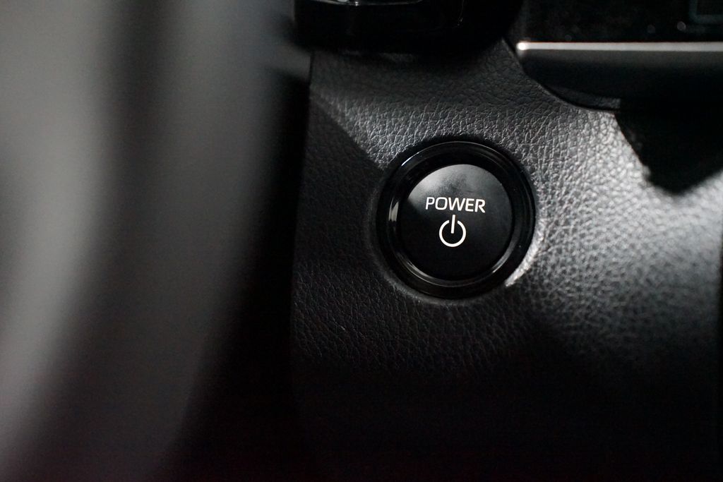 Thumbnail: 2025 Toyota Camry - 22