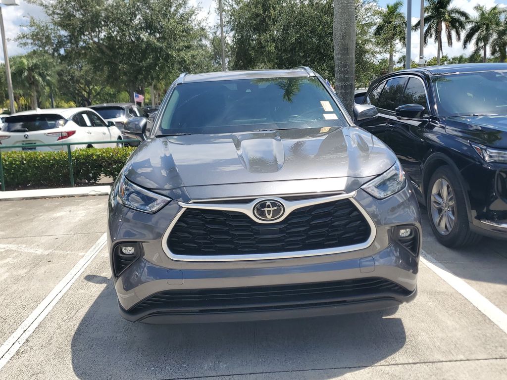 2021 Toyota Highlander - $25,888