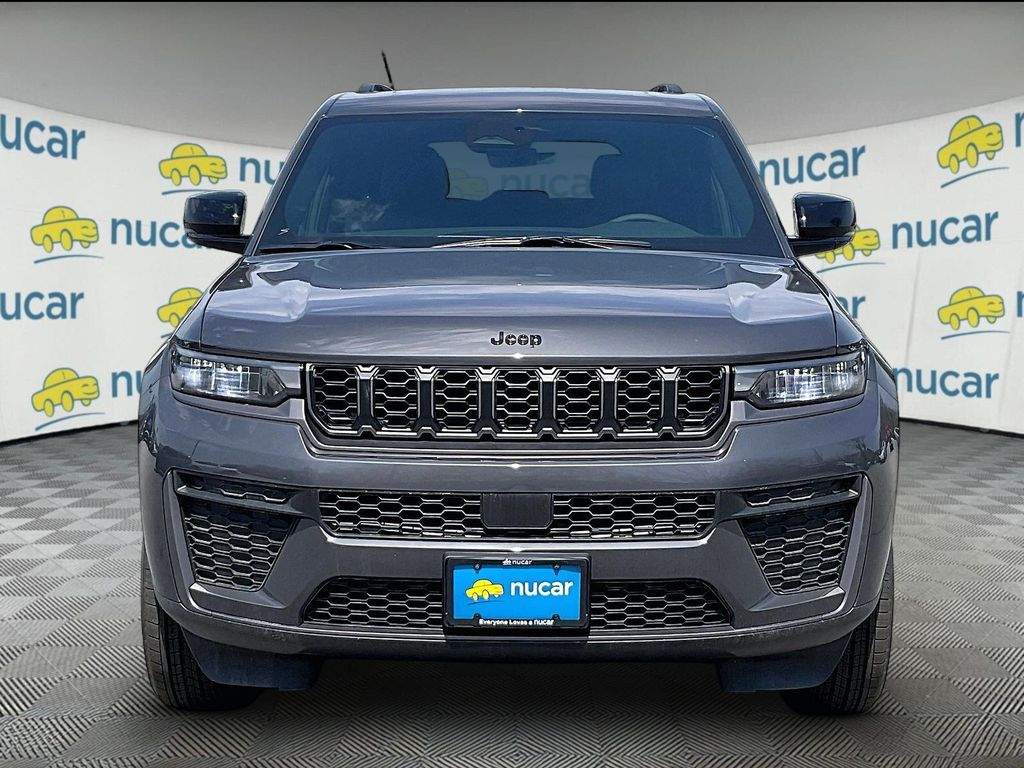 2026 Jeep Grand Cherokee — photo 3