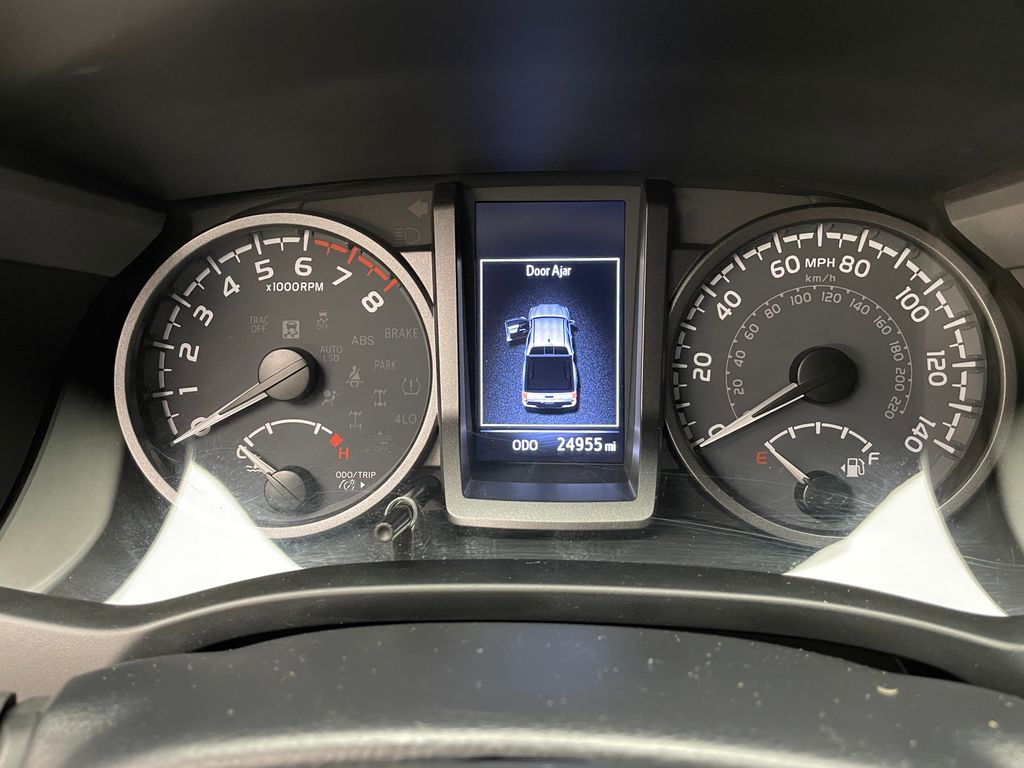 Thumbnail: 2022 Toyota Tacoma - 24