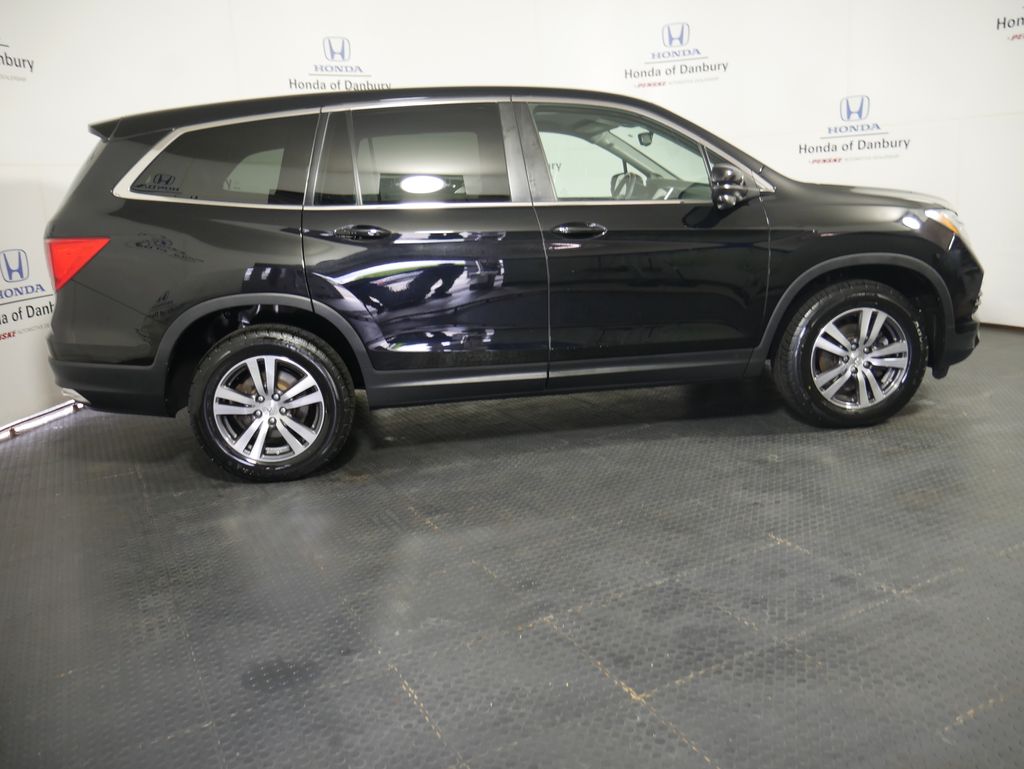 Thumbnail: 2018 Honda Pilot - 3