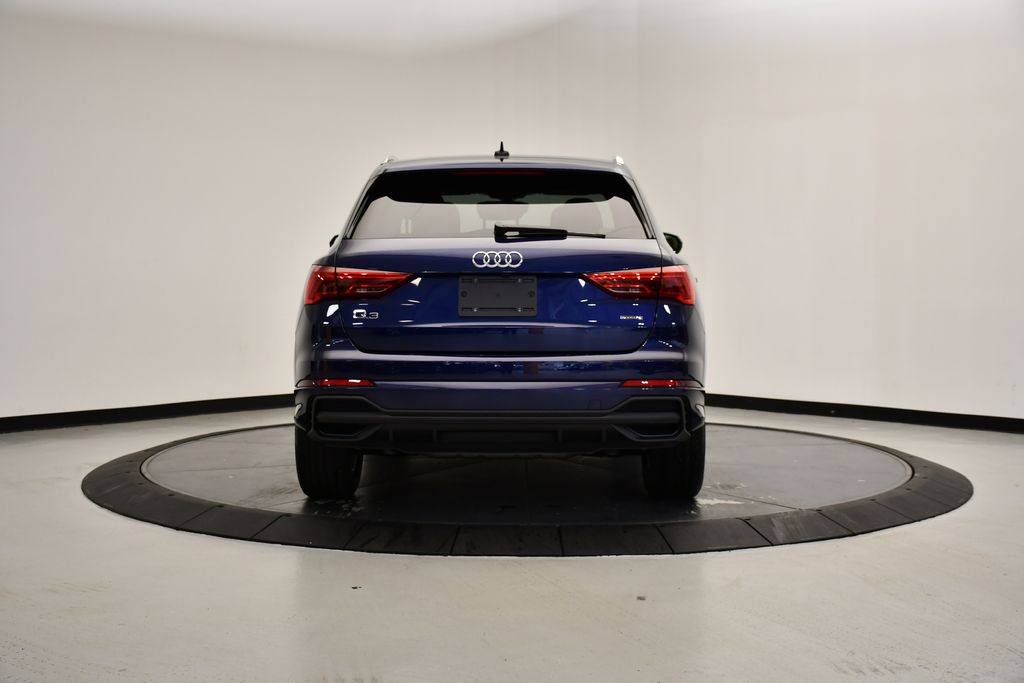Thumbnail: 2025 Audi Q3 - 4