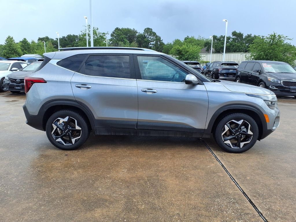 2024 Kia Seltos EX Gray at Shottenkirk Kia Fort Bend