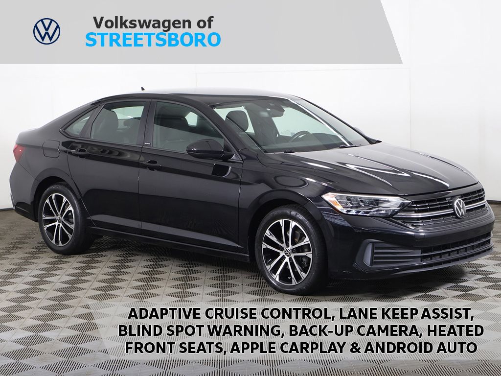 Deep Black Pearl 2024 Volkswagen Jetta Sedan Front-Wheel Drive 8-Speed Automatic