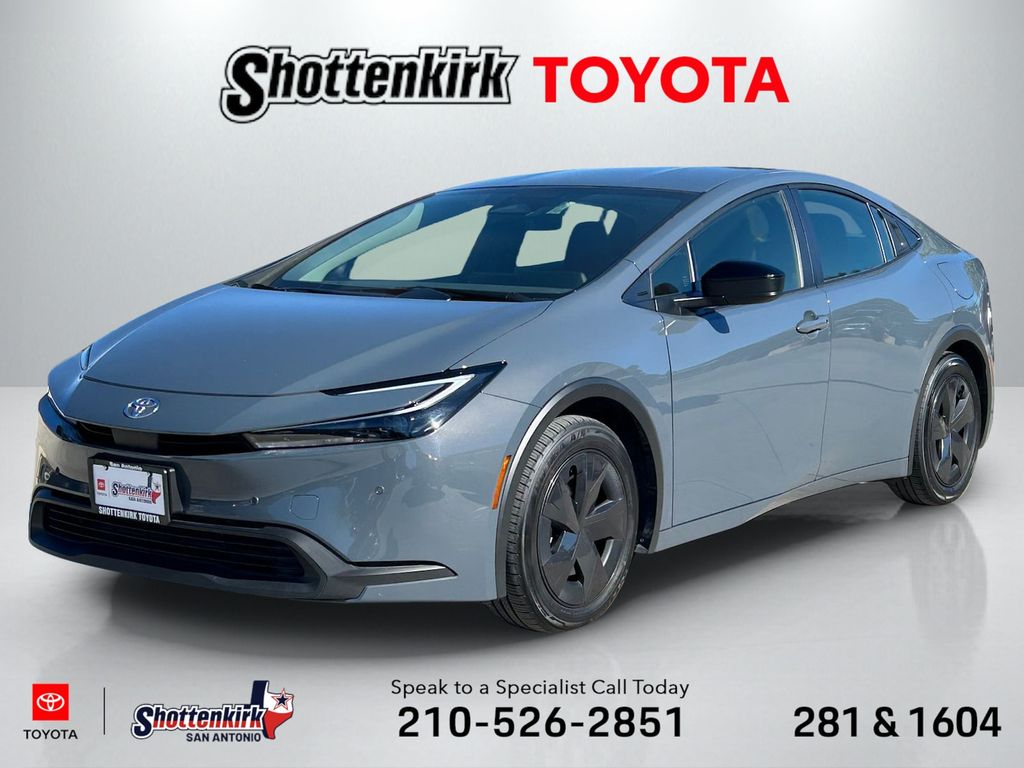 2025 Toyota Prius LE FWD