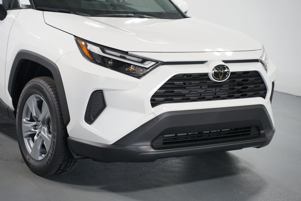 Thumbnail: 2025 Toyota RAV4 - 4