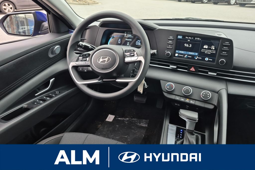 New 2026 Gray Hyundai SE image 22