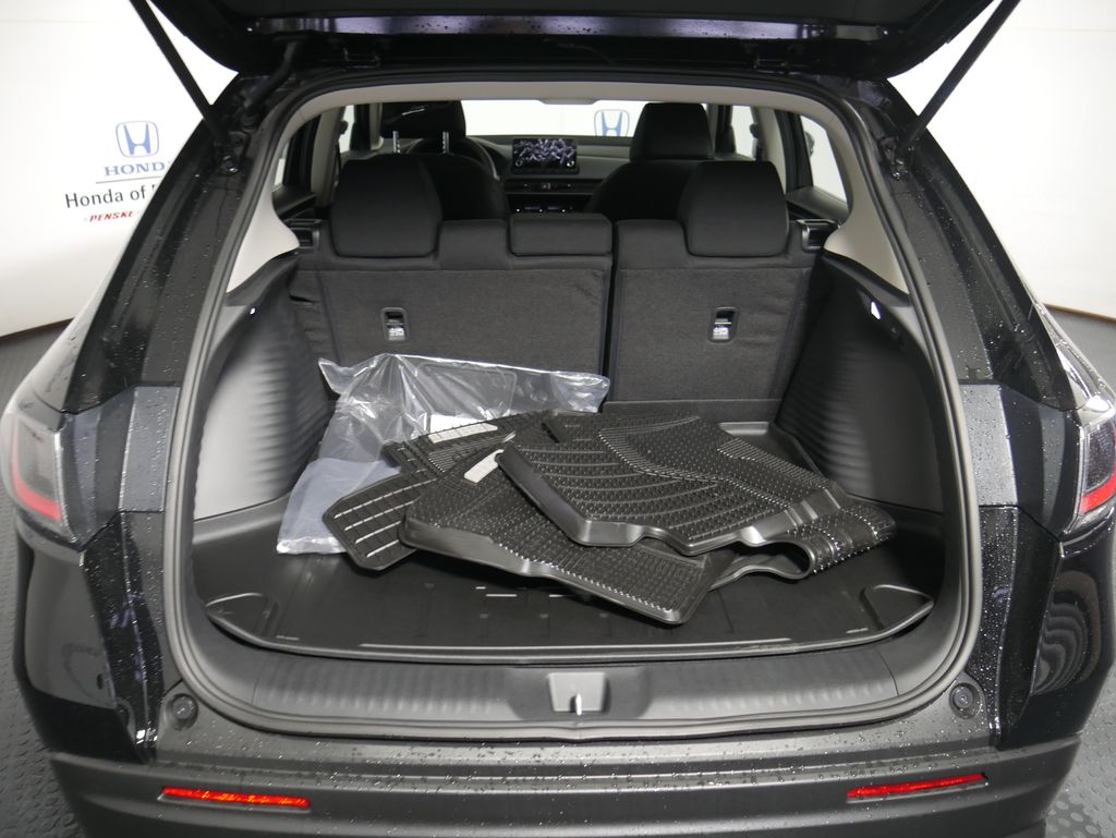 Thumbnail: 2026 Honda HR-V - 6