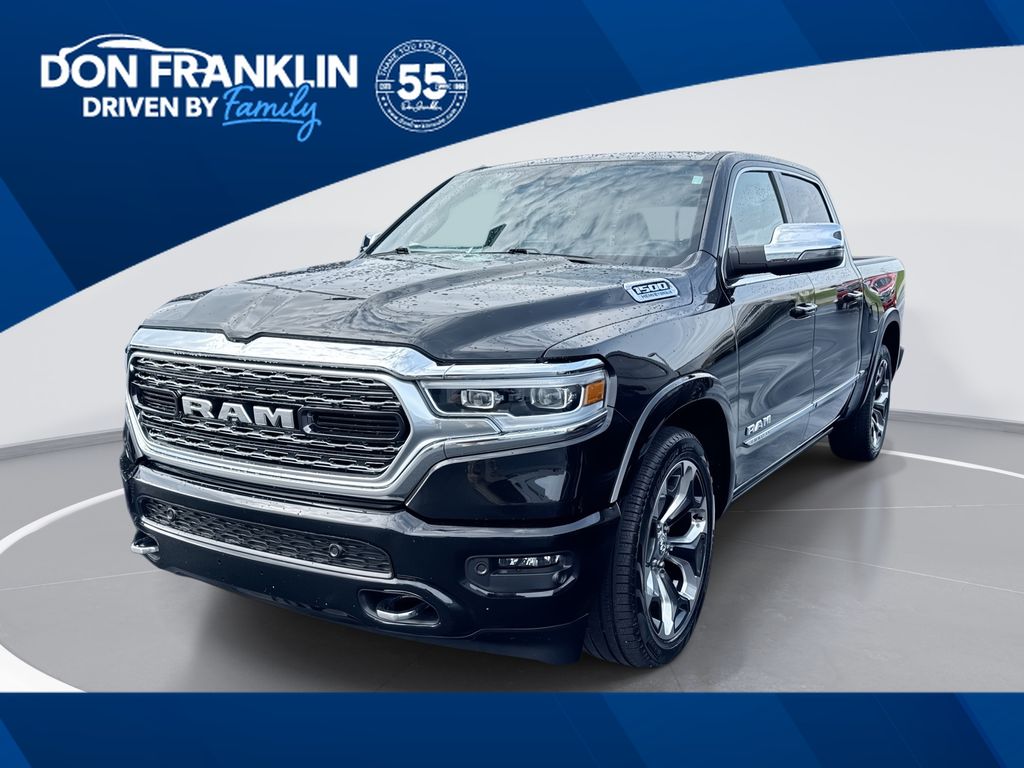 Diamond Black Crystal Pearlcoat 2024 RAM 1500 Limited Crew Cab 4WD Pickup Truck Four-Wheel Drive 8-Speed Automatic