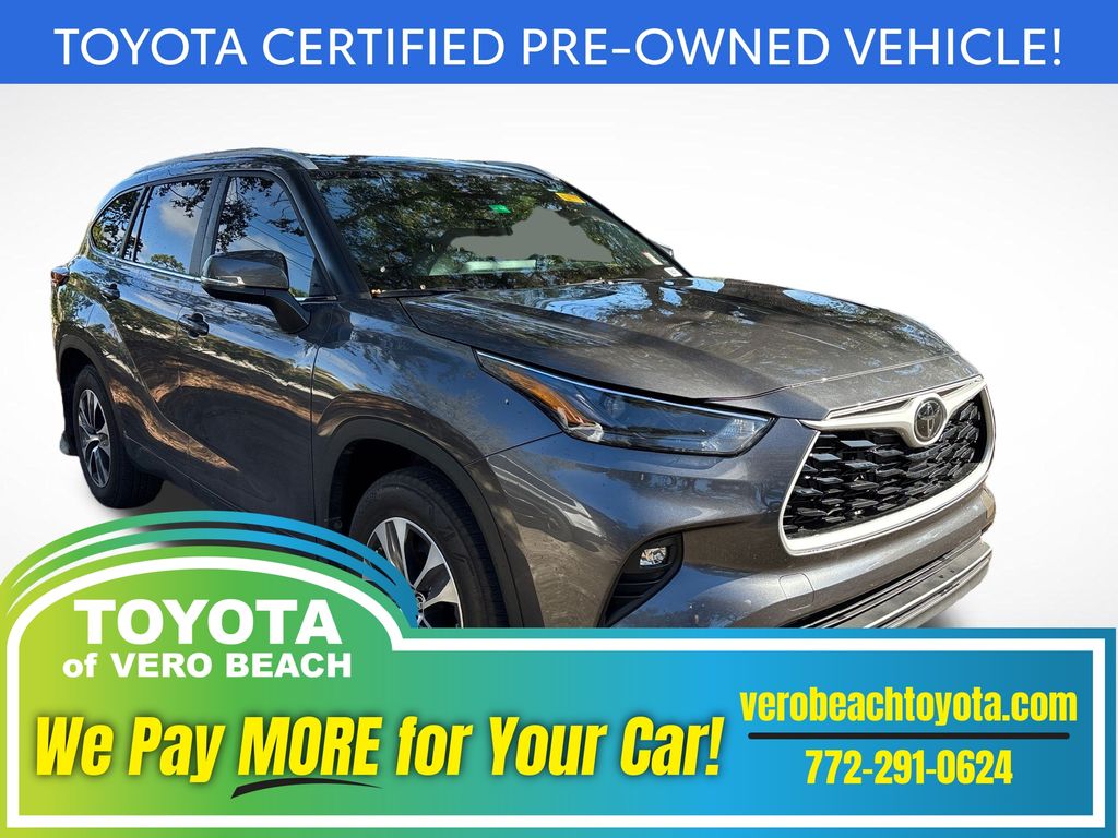 2024 Toyota Highlander XLE FWD