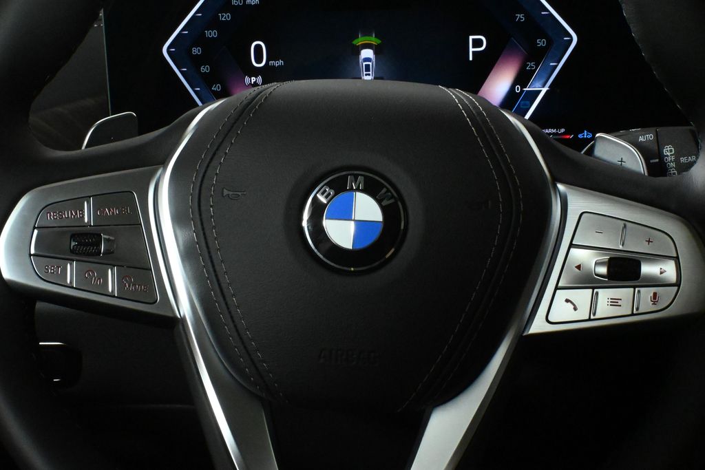 Thumbnail: 2025 BMW X7 - 20