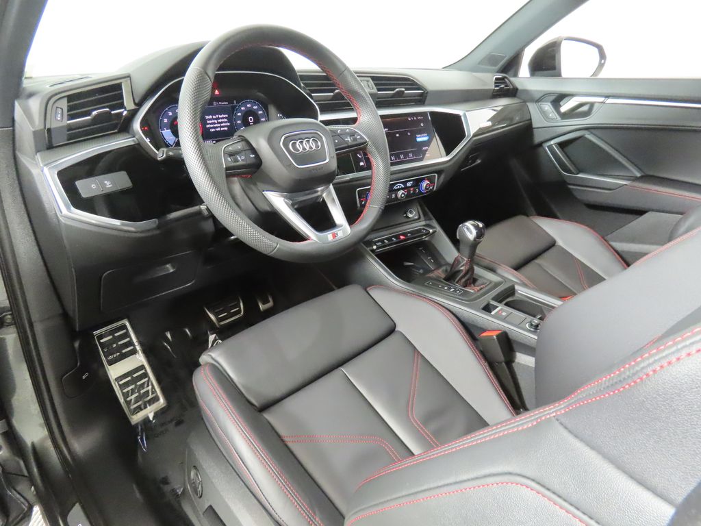 Thumbnail: 2025 Audi Q3 - 29