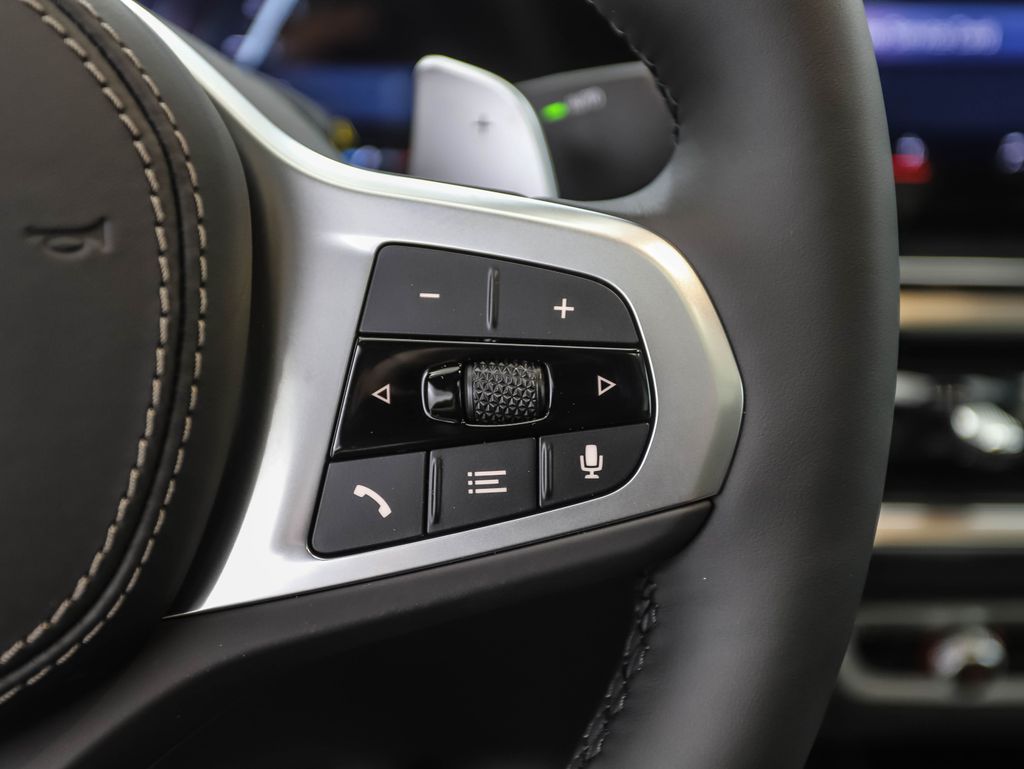 Thumbnail: 2026 BMW X6 - 14