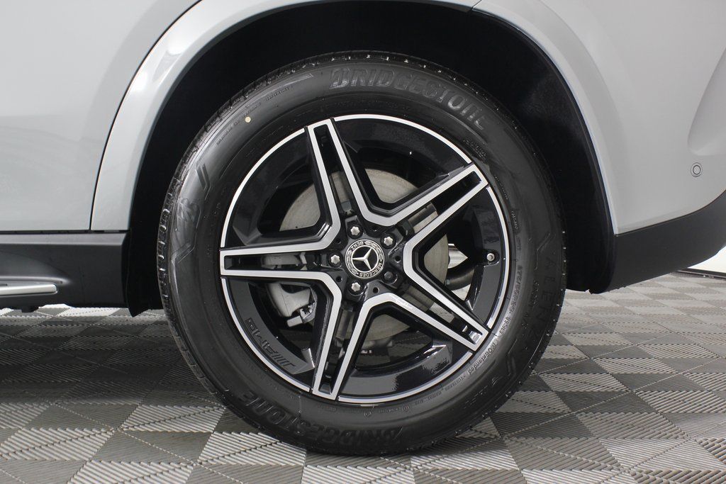 2025 Mercedes-Benz GLE 450 10